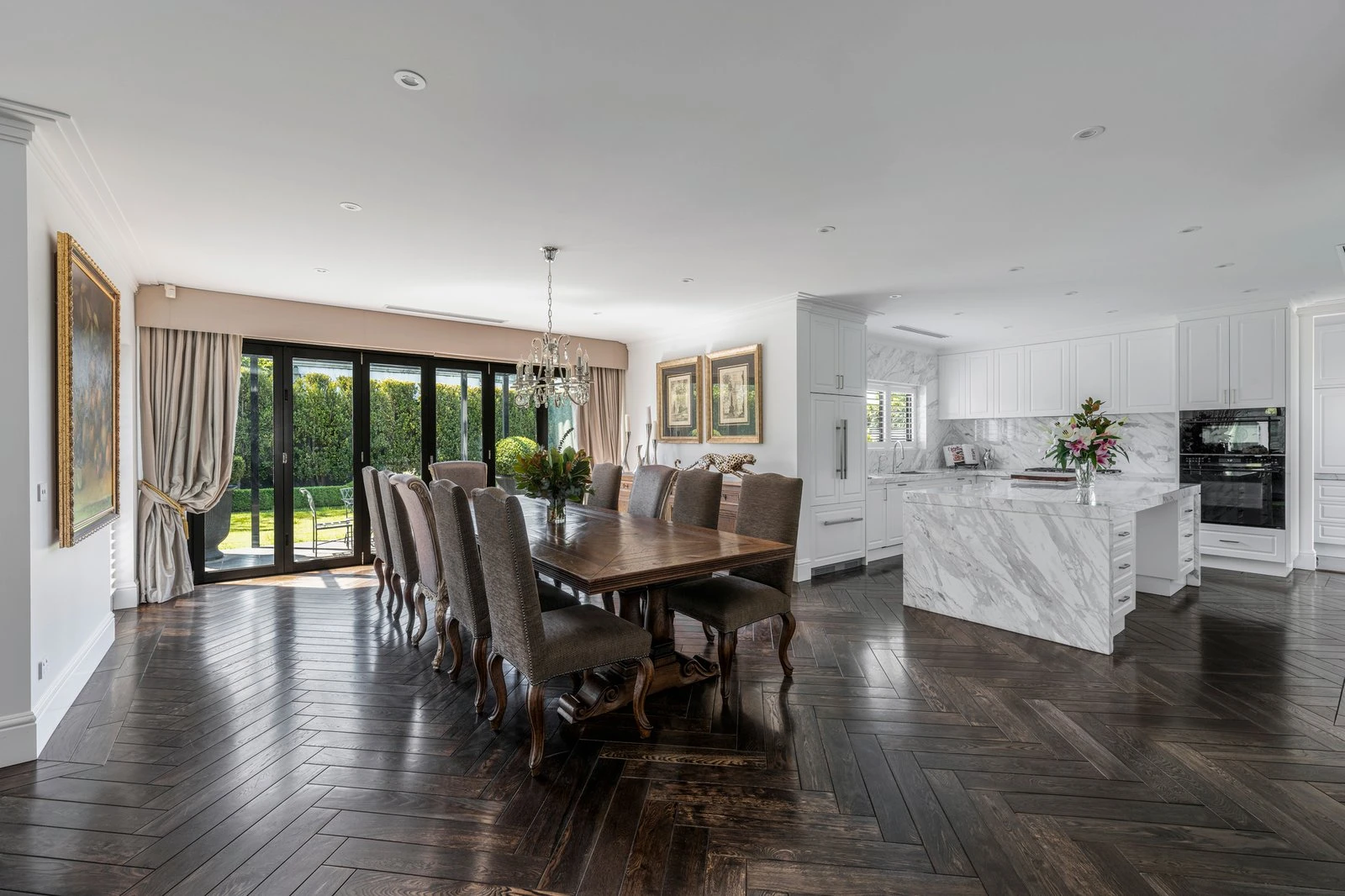 4 Teringa Place, Toorak, 3142