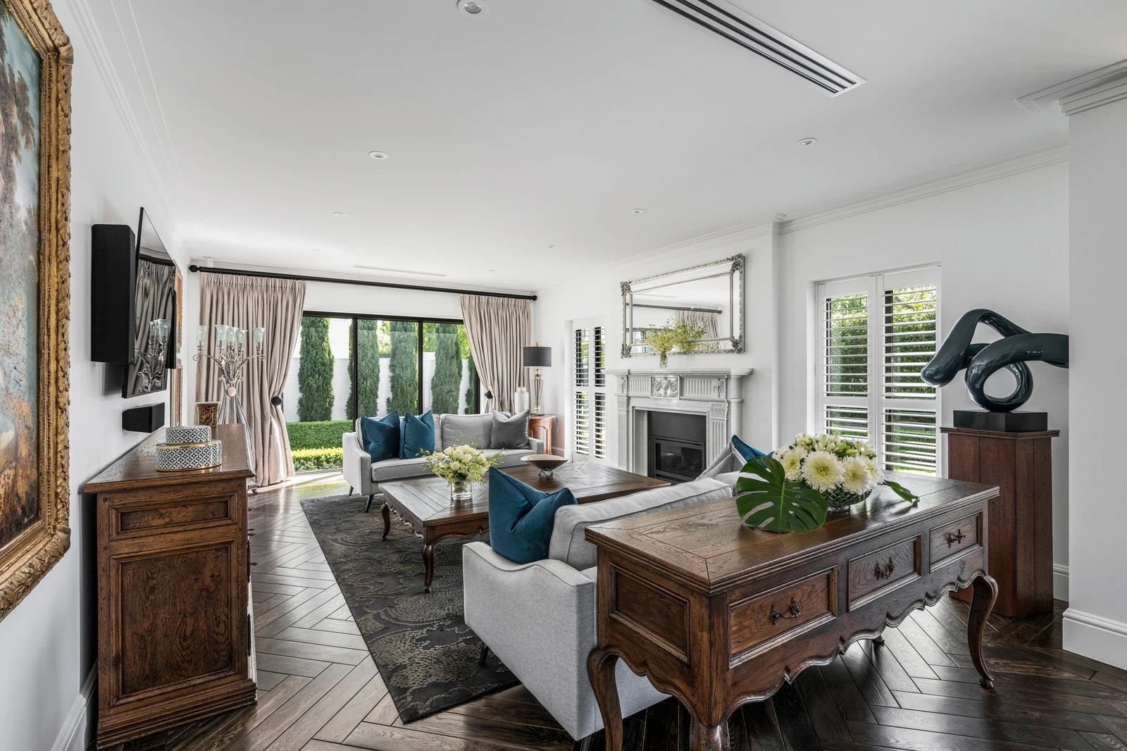 4 Teringa Place, Toorak, 3142
