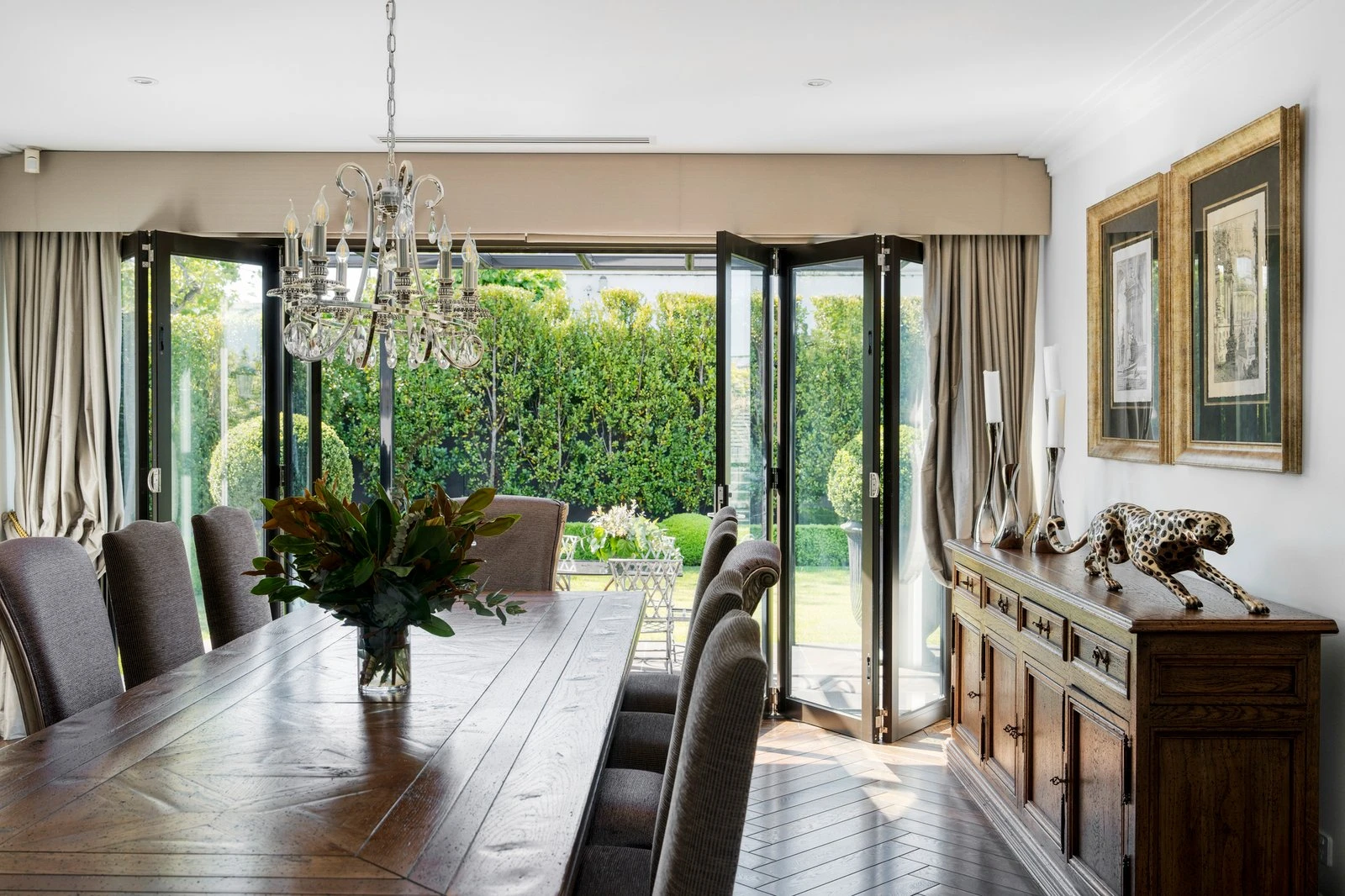 4 Teringa Place, Toorak, 3142