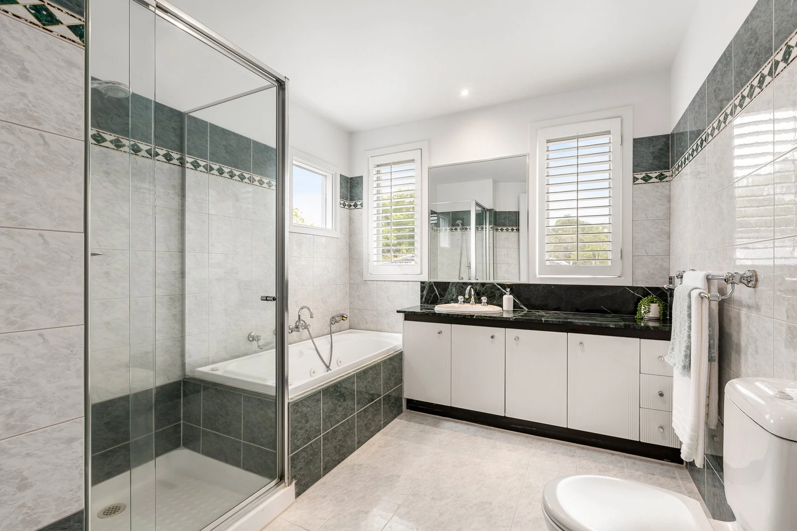 40 Nicholson Street, Balwyn North, 3104