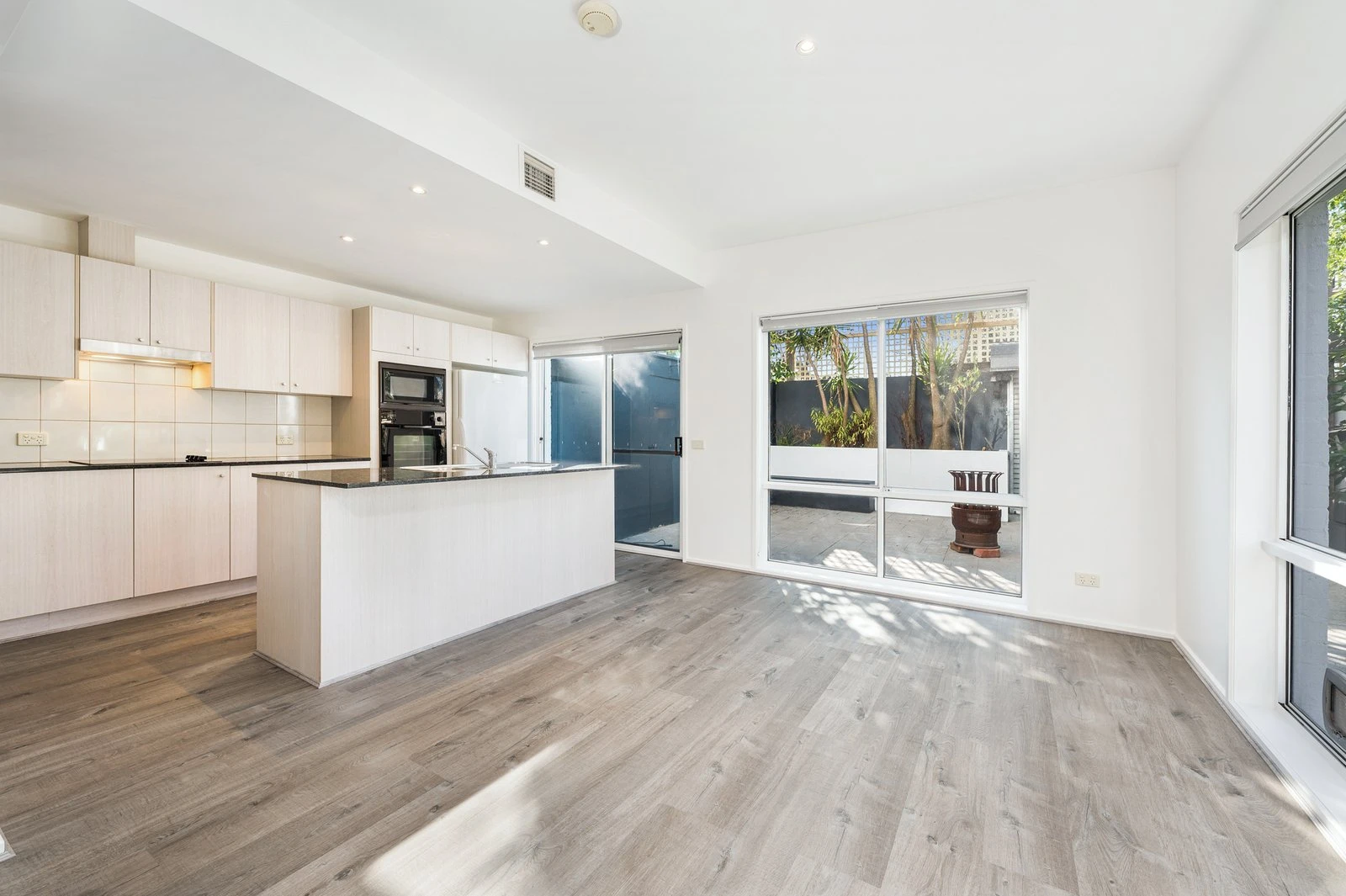 4/19 Howard Street, Glen Iris, 3146