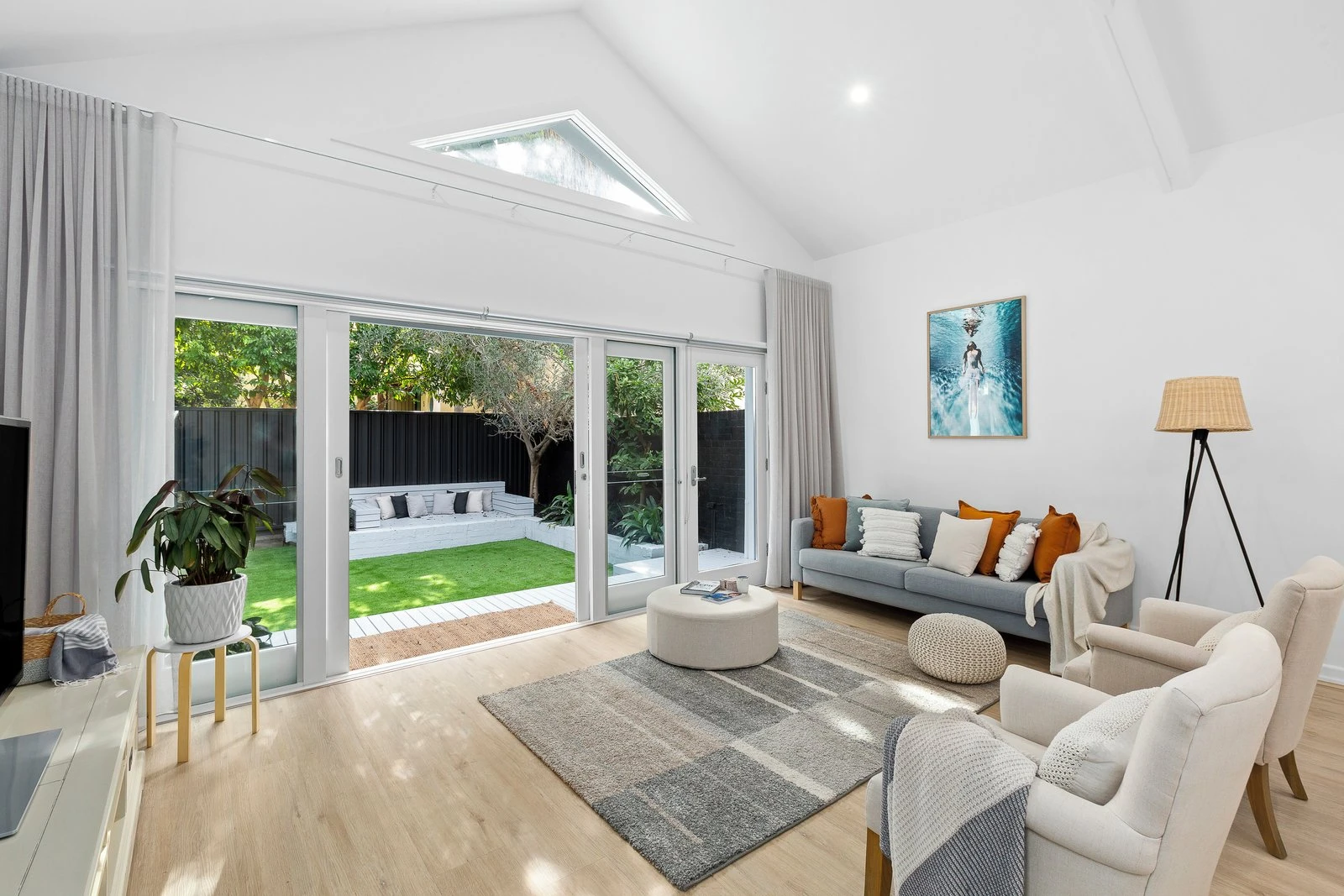 42 Rothesay Avenue, Elwood, 3184