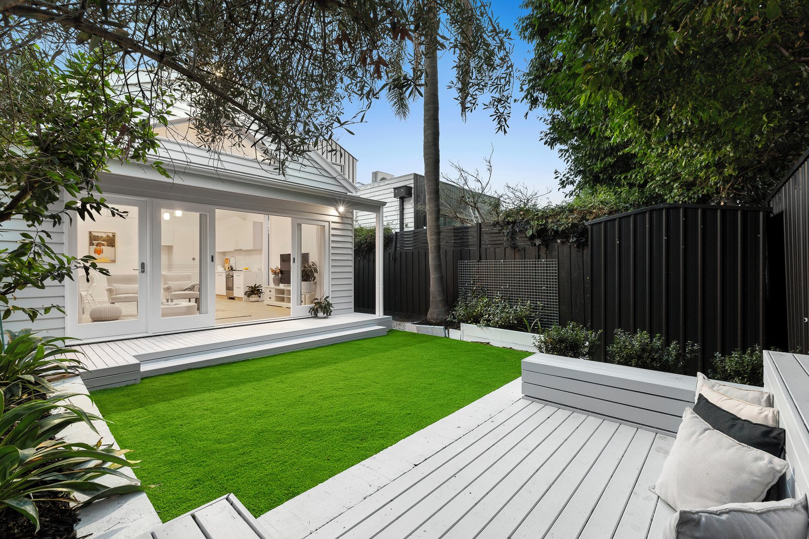 42 Rothesay Avenue, Elwood, 3184