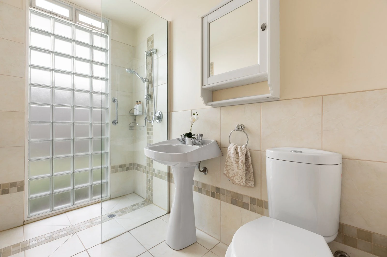 5 Allie Street, Surrey Hills, 3127