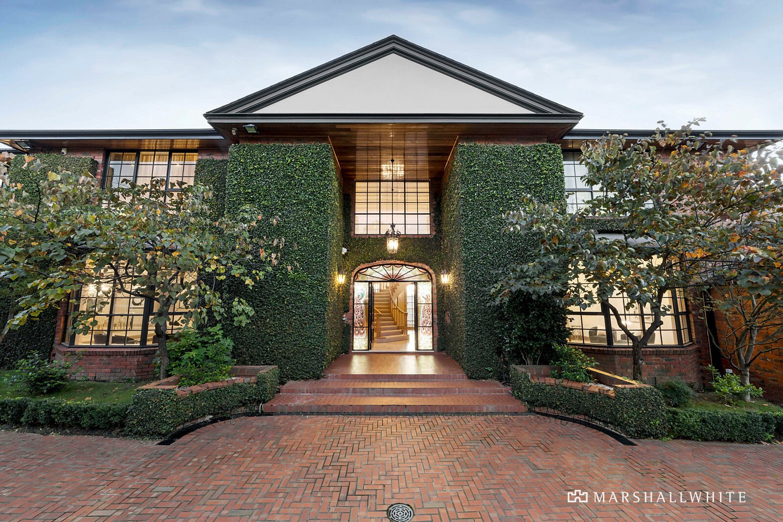 5 Grosvenor Court, Toorak, 3142