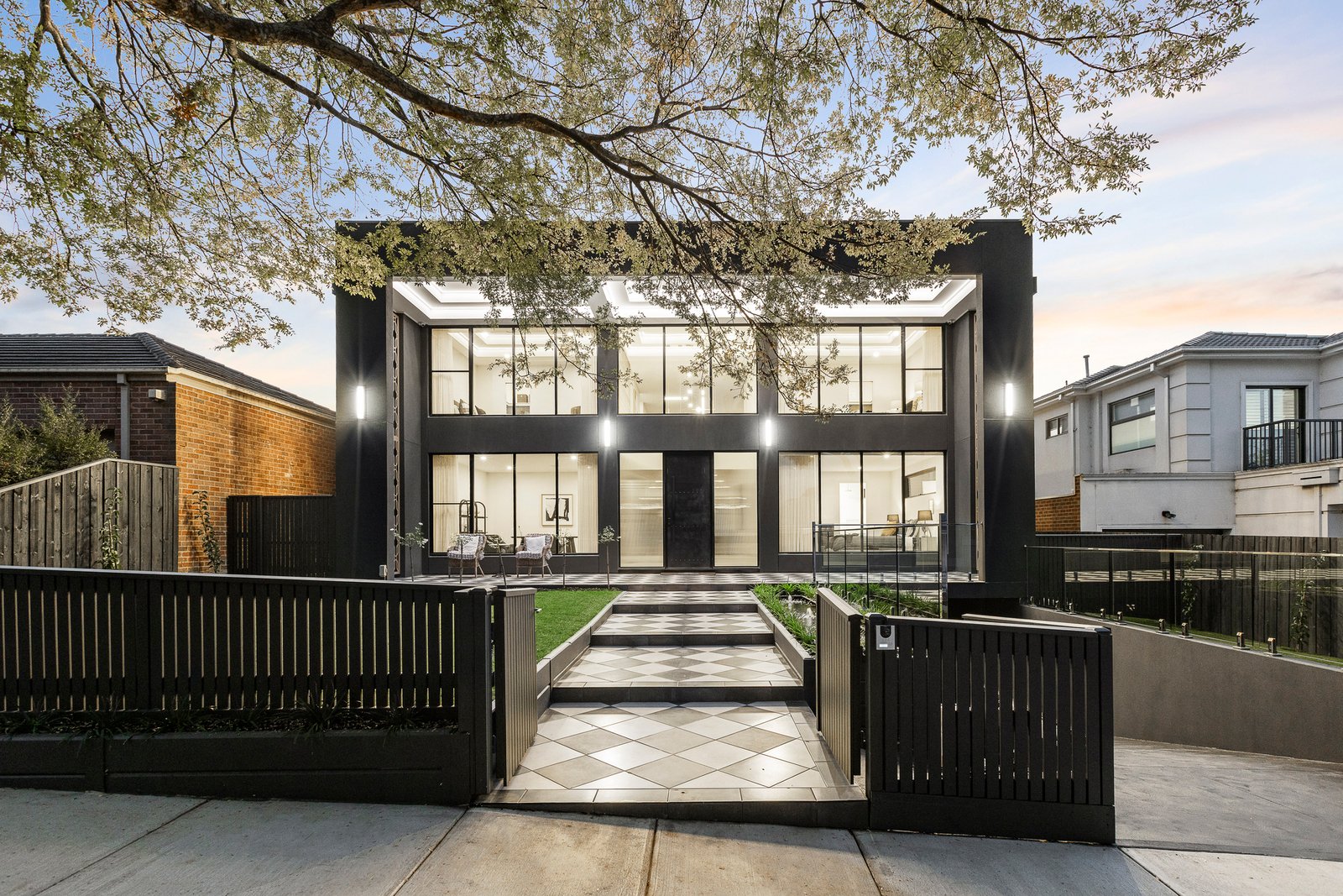 5 Hotham Court, Mont Albert, 3127