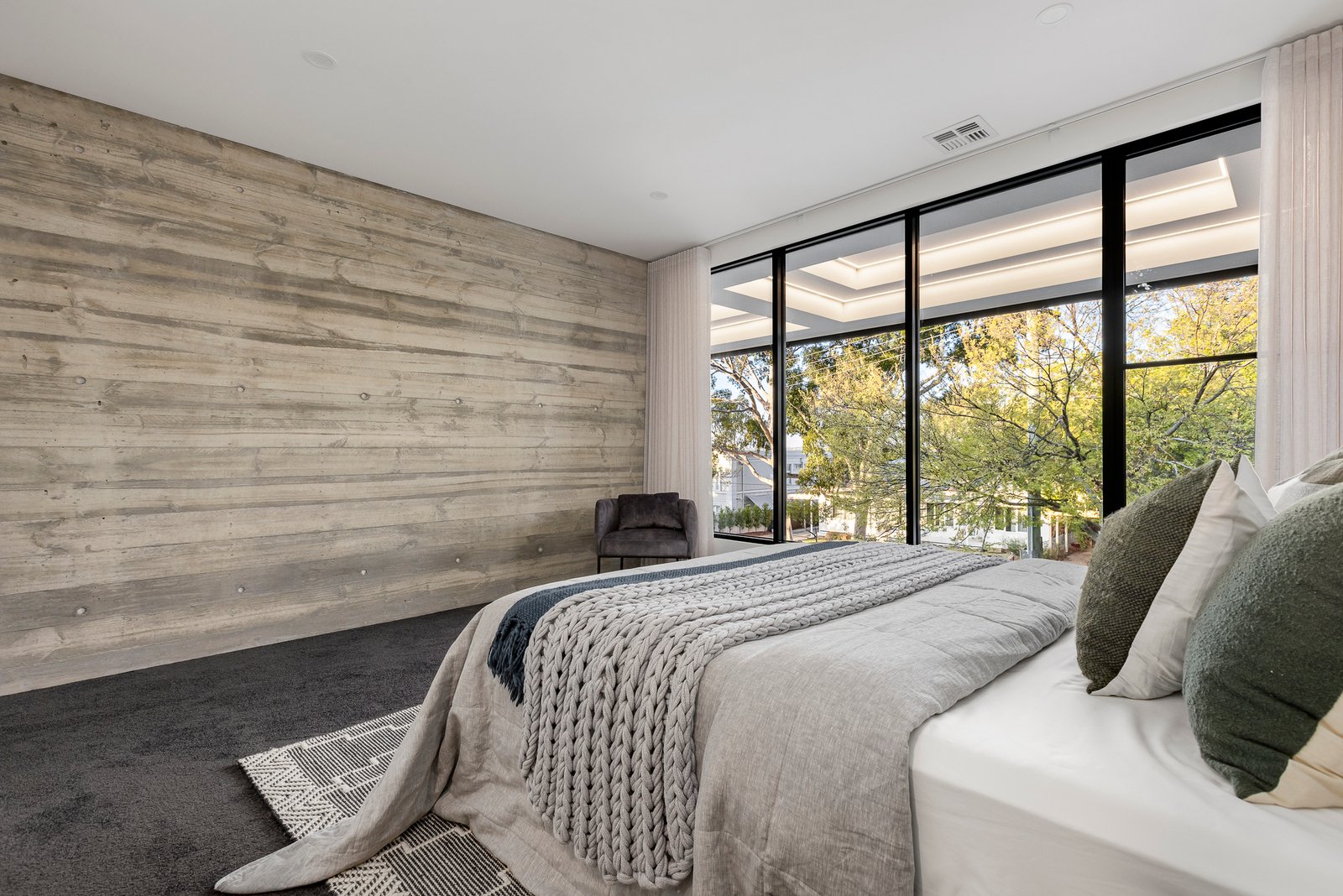 5 Hotham Court, Mont Albert, 3127