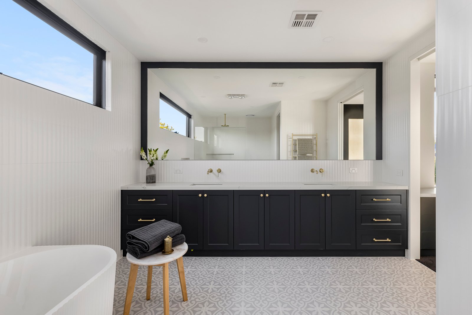 5 Hotham Court, Mont Albert, 3127