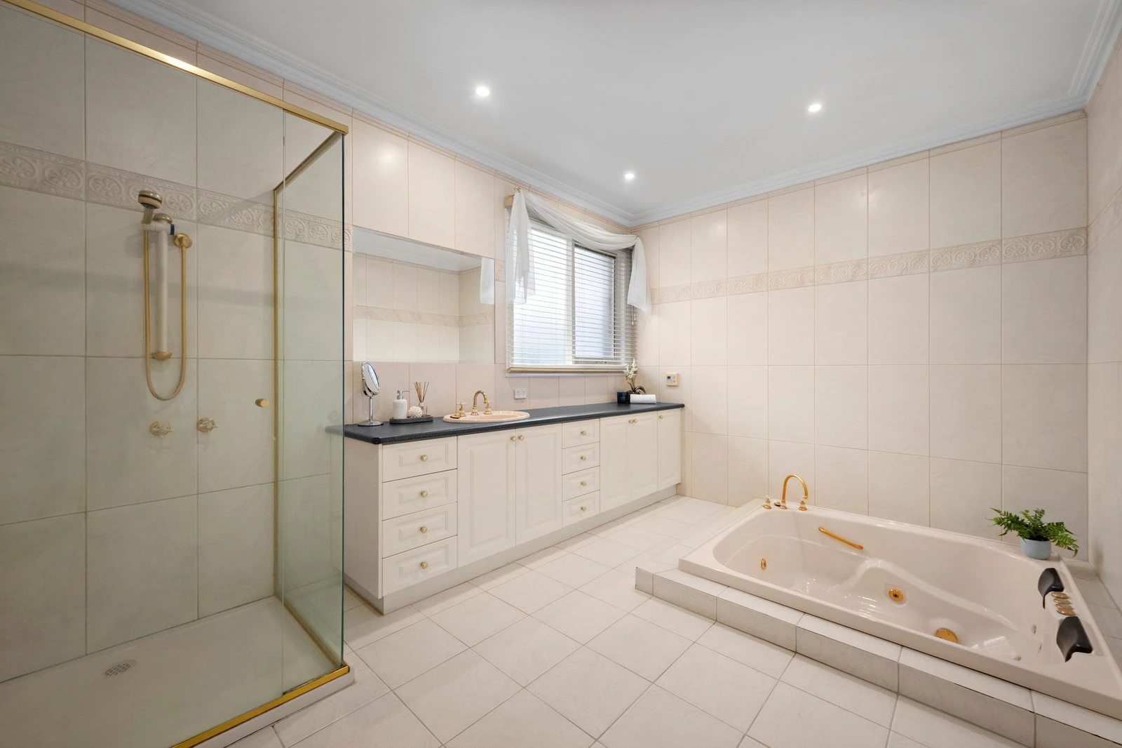 50 Bath Road, Glen Iris, 3146
