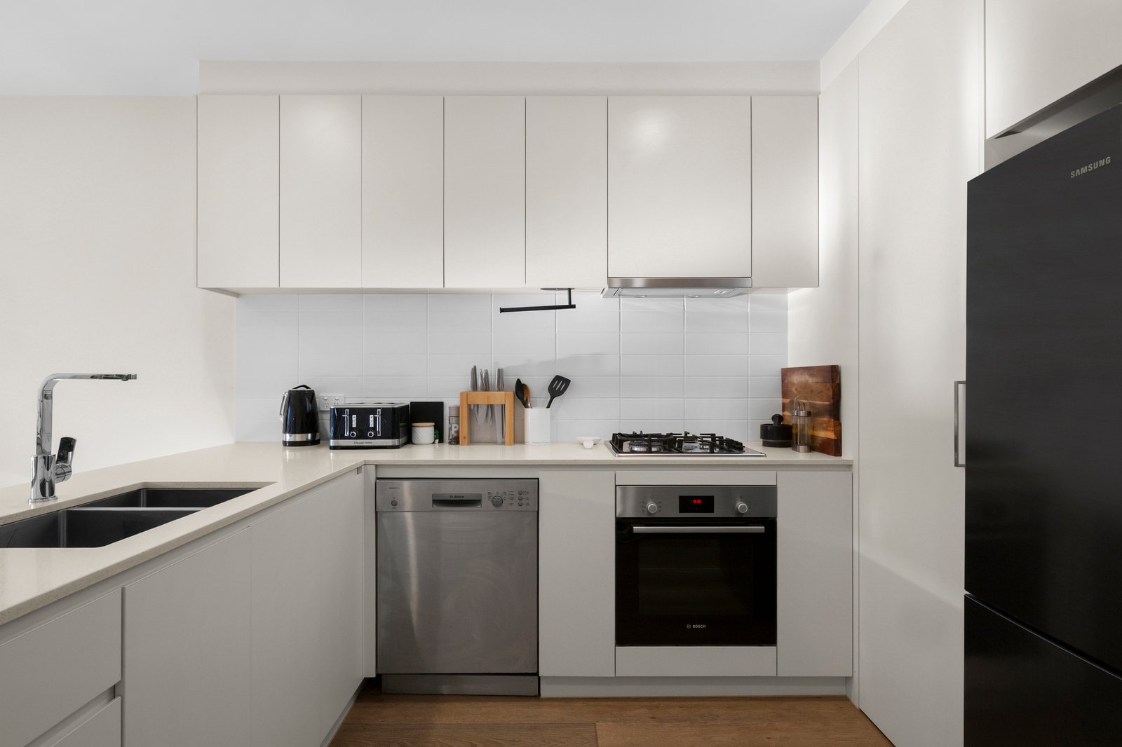 5/12 Barker Street, Cheltenham, 3192