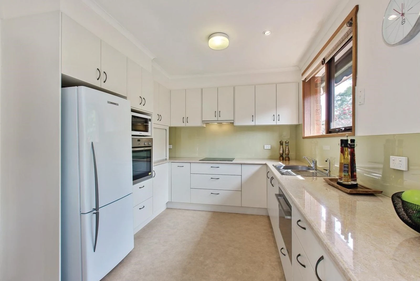 5/22 Broughton Road, Surrey Hills, 3127
