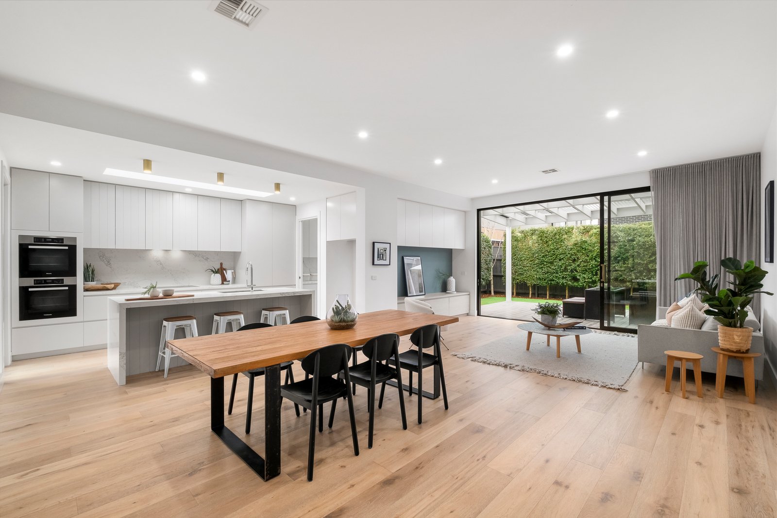 52B Wallace Avenue, Murrumbeena, 3163