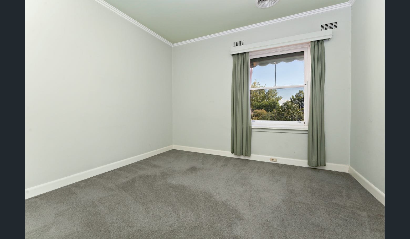 5/3 Stonehaven Court, Toorak, Vic