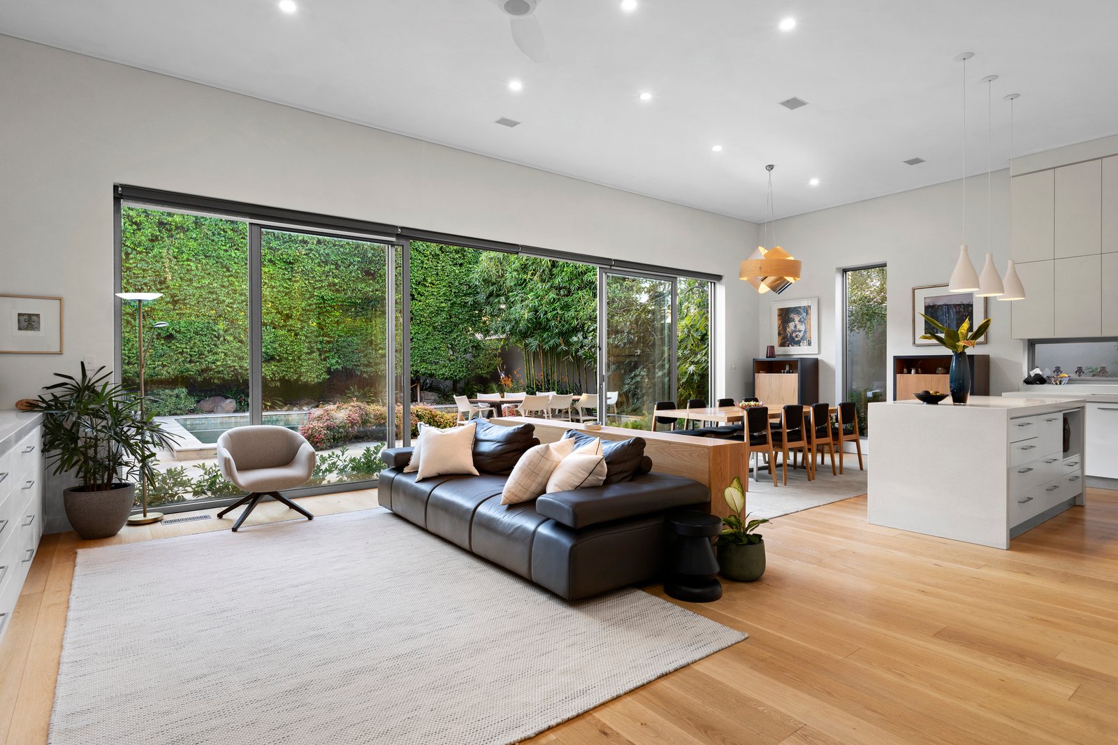 55 Asling Street, Brighton, 3186