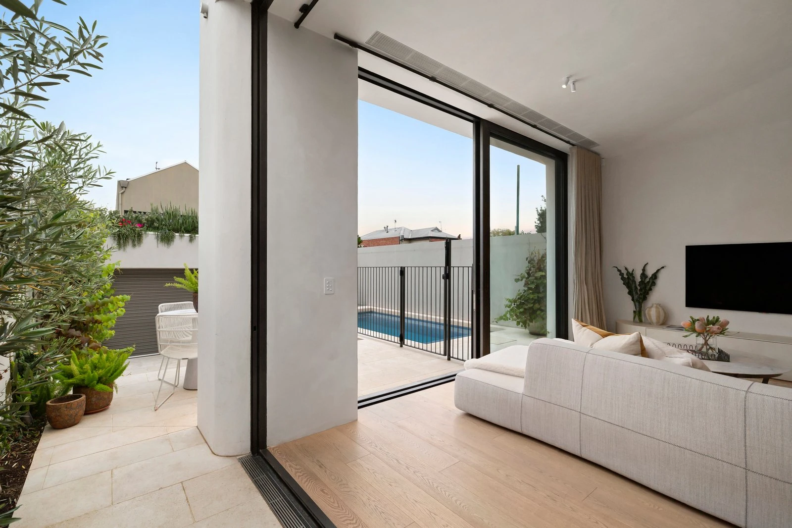 55 Chatsworth Road, Prahran, 3181