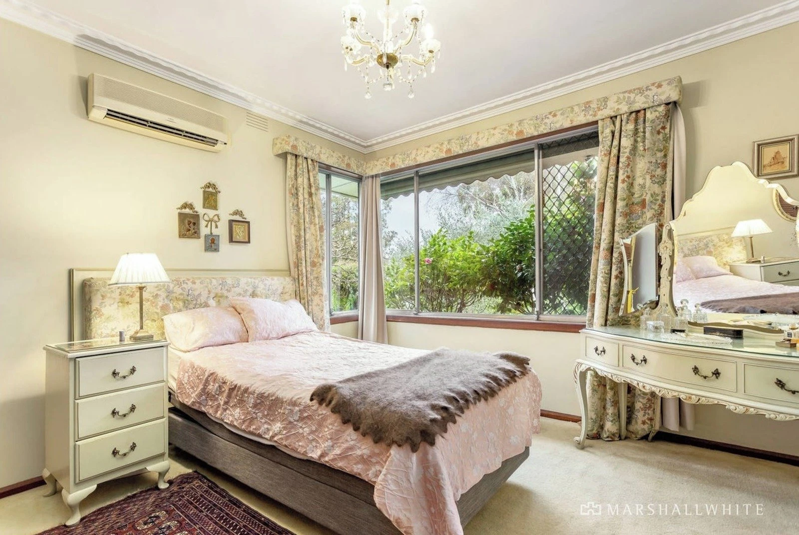 56 Swayfield Road, Mount Waverley, 3149