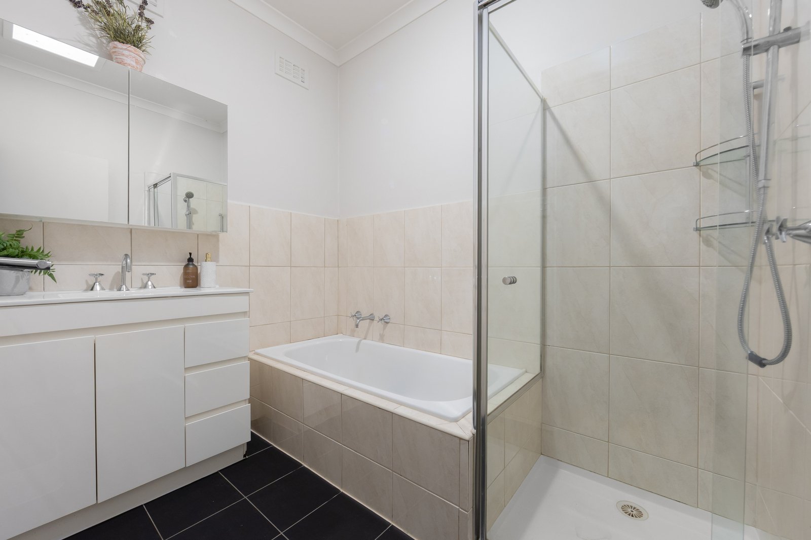 6 Chester Street, Surrey Hills, 3127