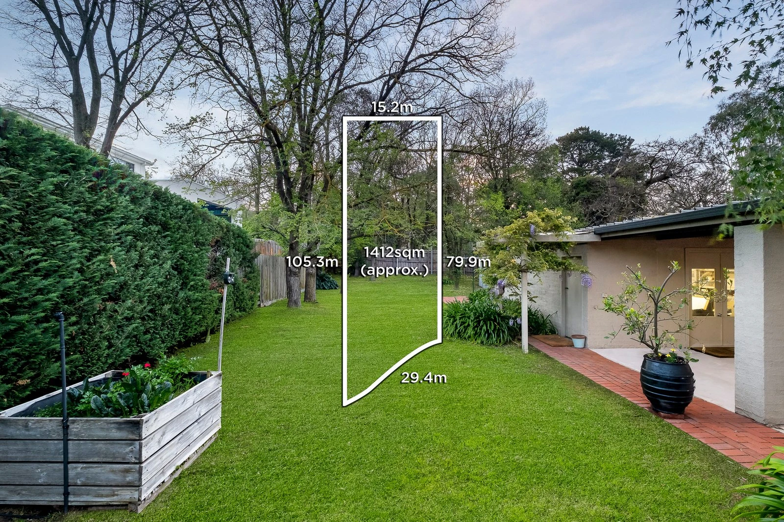 6 Gilbert Parade, Camberwell, 3124