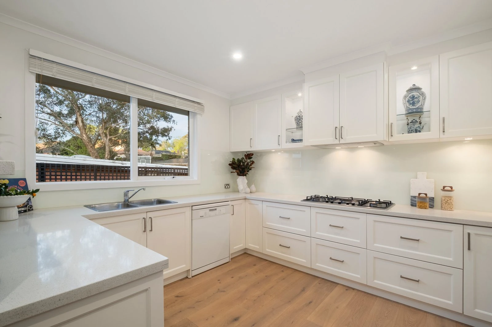 6 Gilbert Parade, Camberwell, 3124