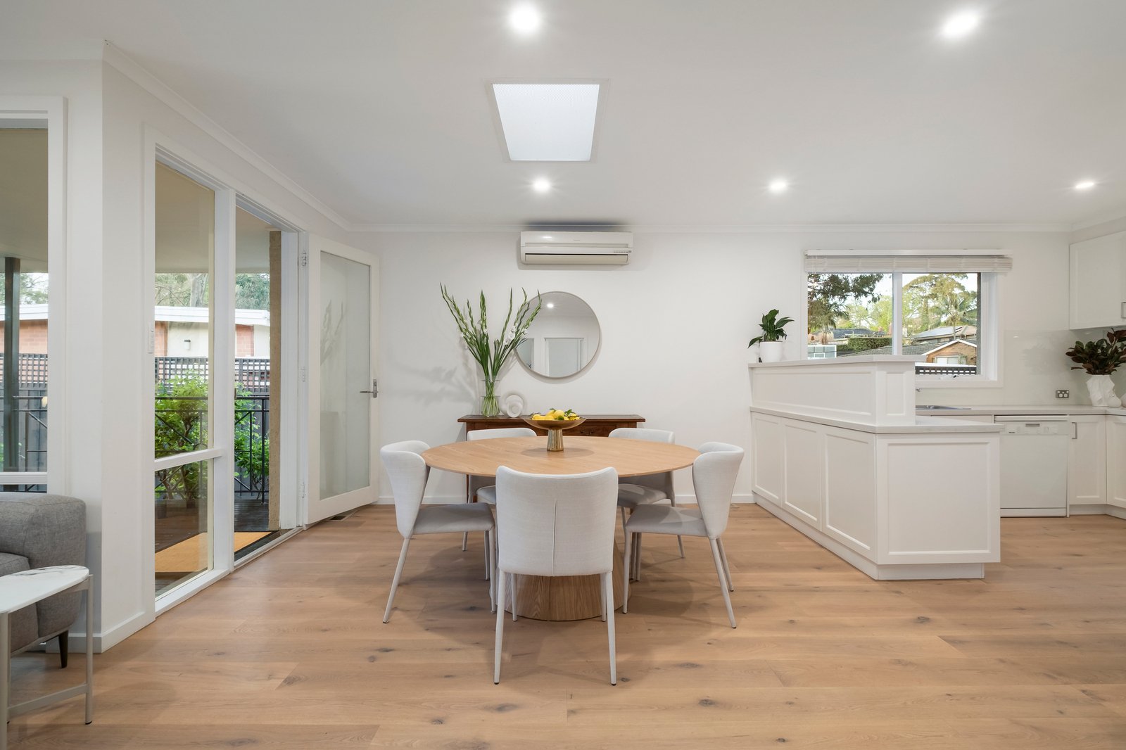 6 Gilbert Parade, Camberwell, 3124