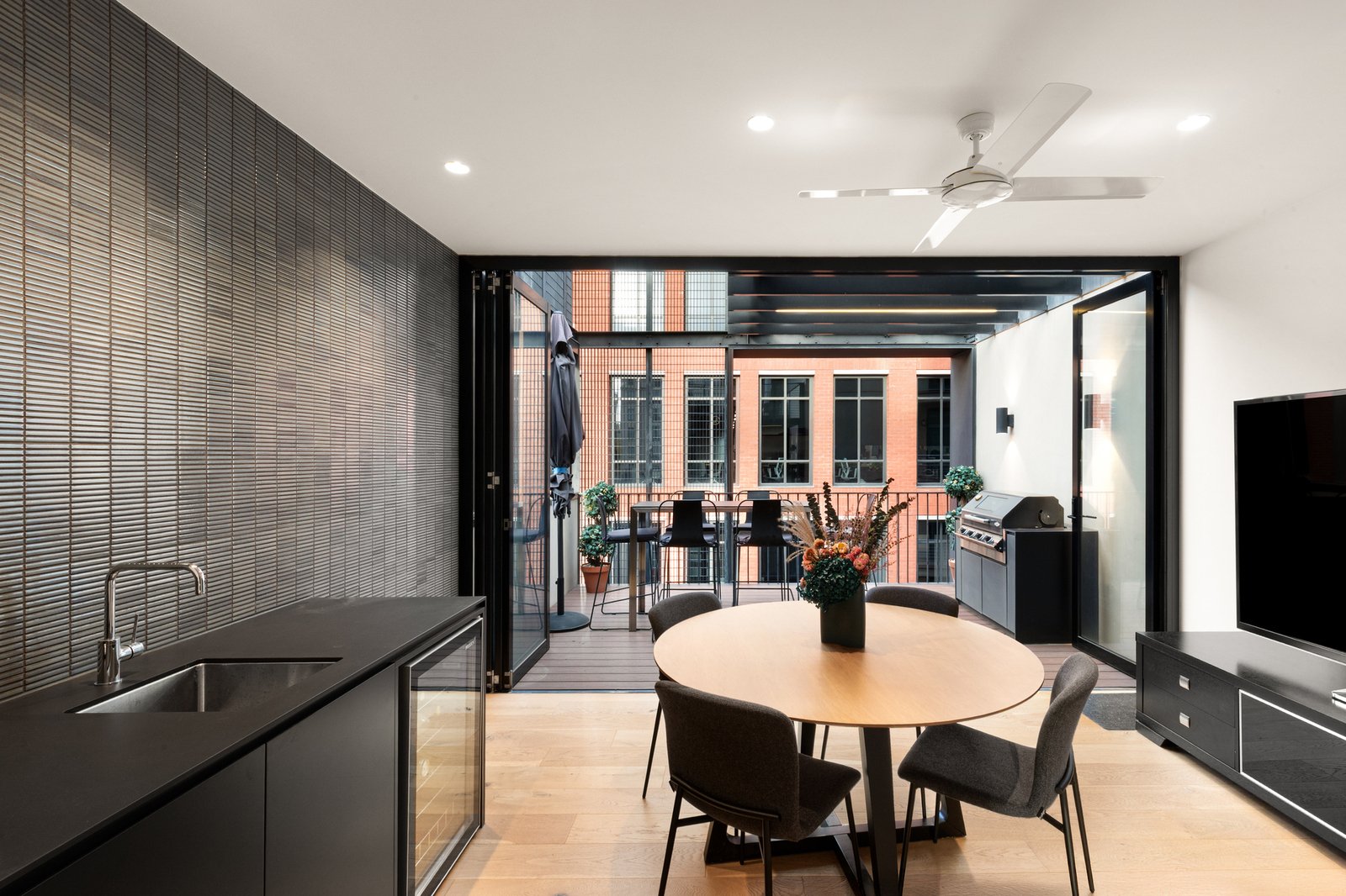 6 Jolimont Lane, East Melbourne, 3002