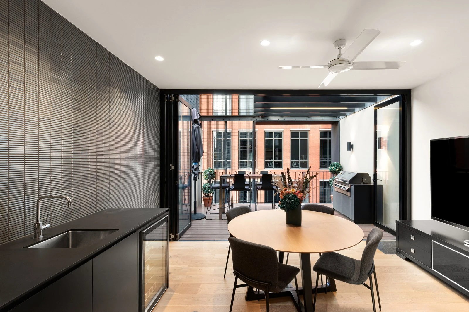 6 Jolimont Lane, East Melbourne, 3002