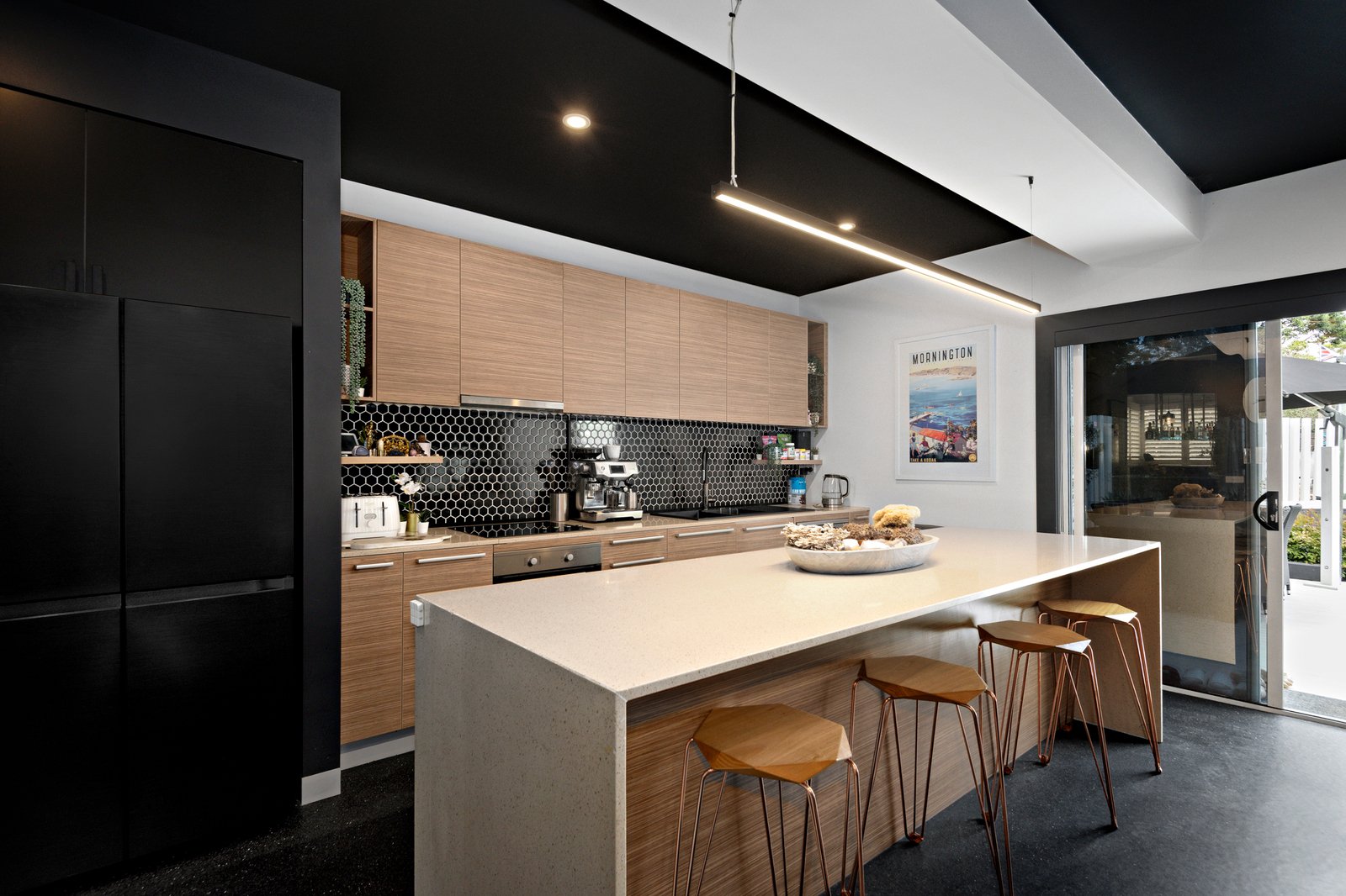 6 Rothesay Avenue, Mornington, 3931