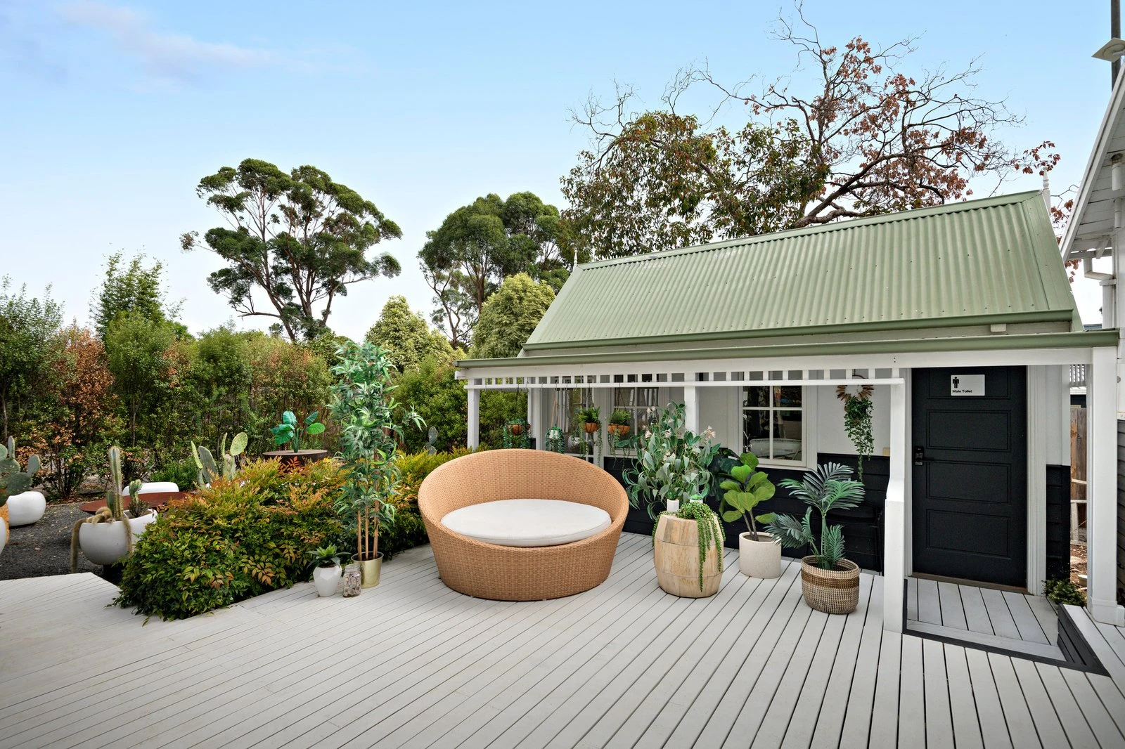 6 Rothesay Avenue, Mornington, 3931