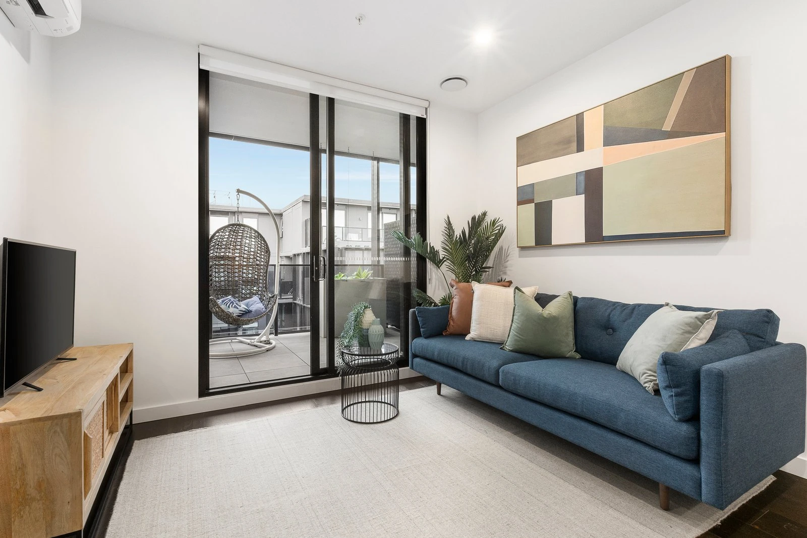 607B/162 Whitehorse Road, Blackburn, 3130