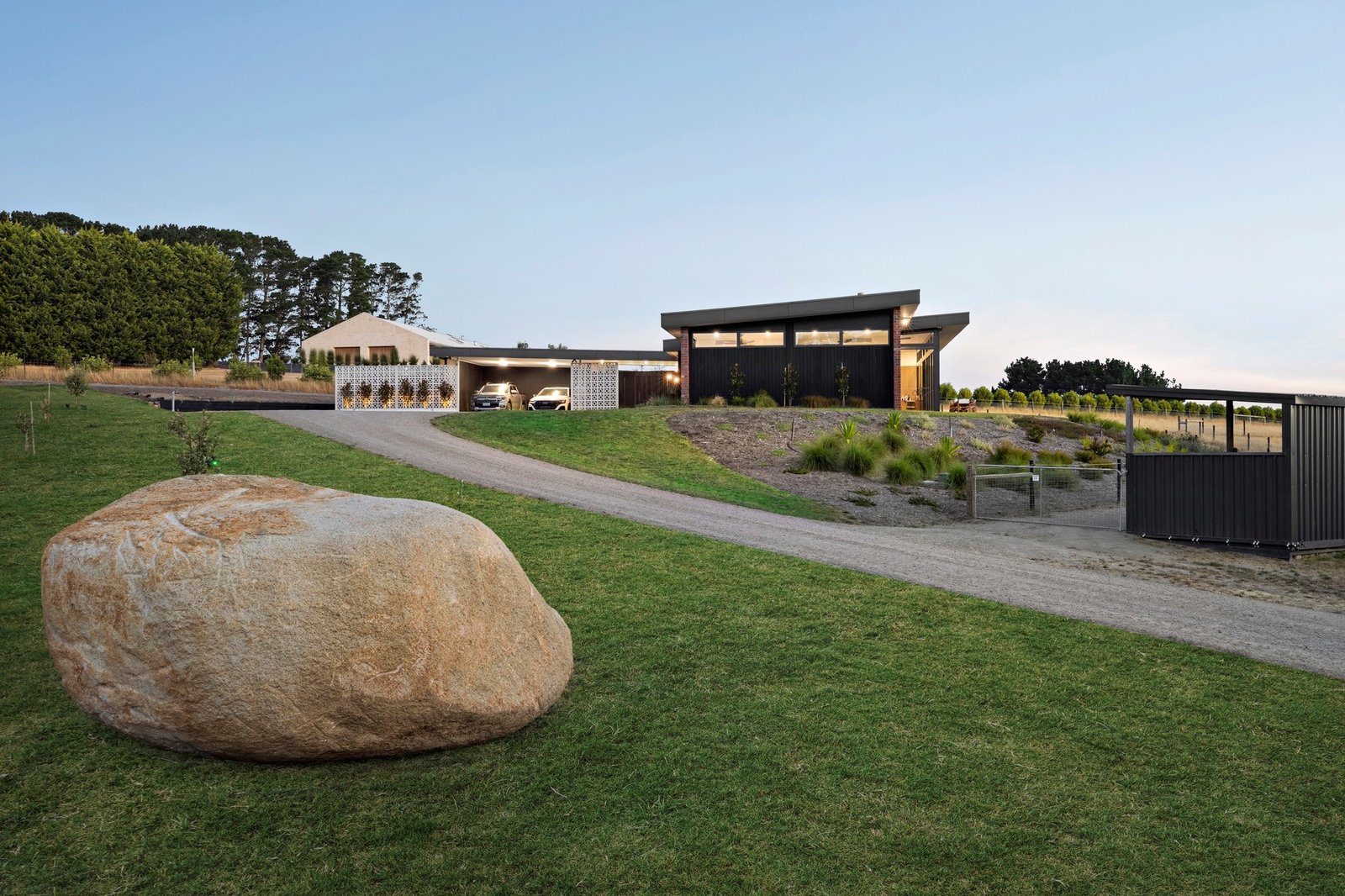 61 Waterfall Gully Road, Main Ridge, 3928