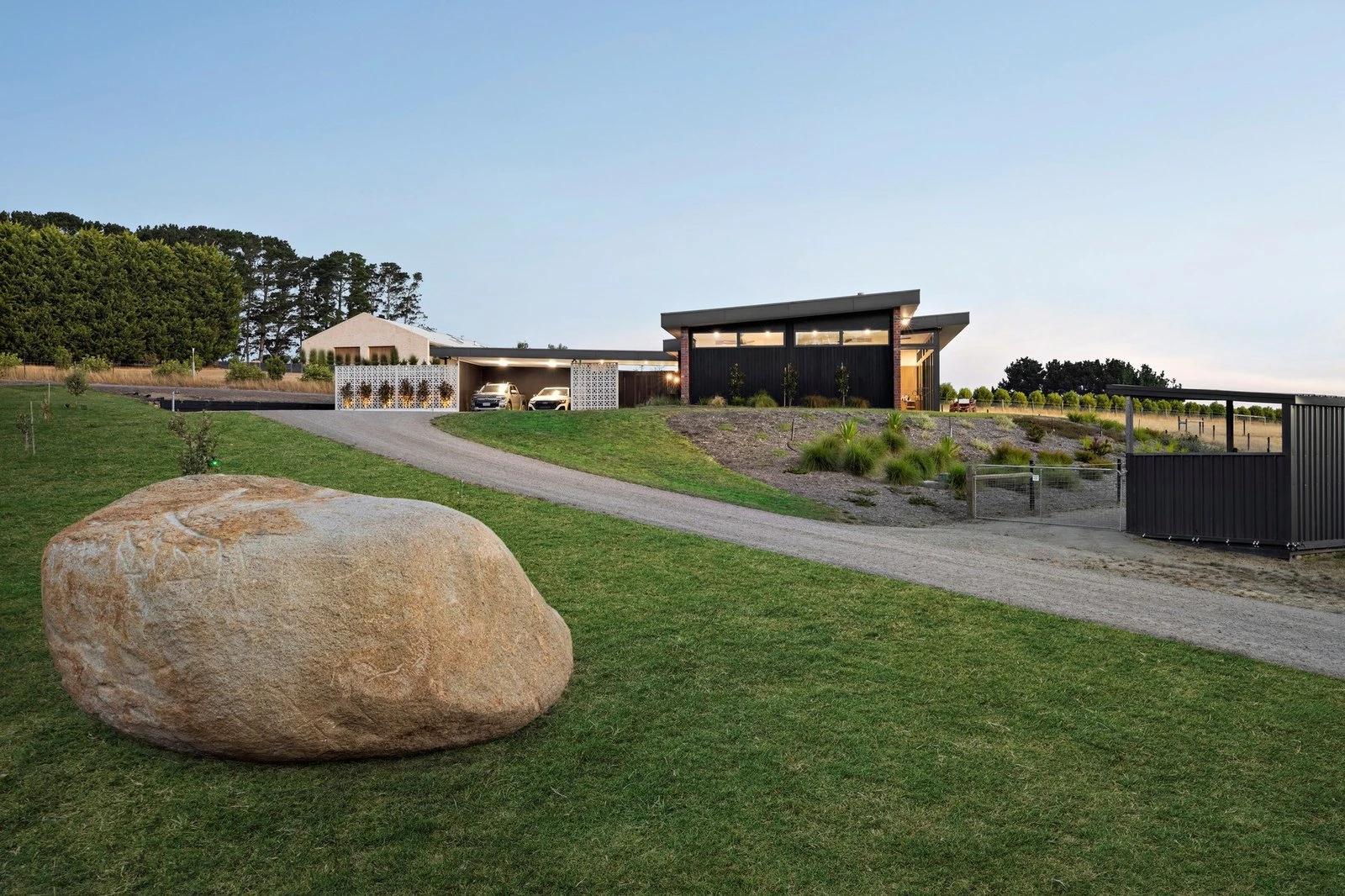 61 Waterfall Gully Road, Main Ridge, 3928