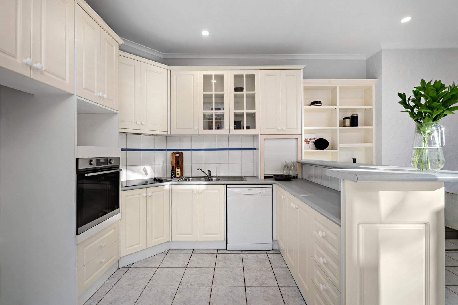 61 Mathoura Road, Toorak, 3142