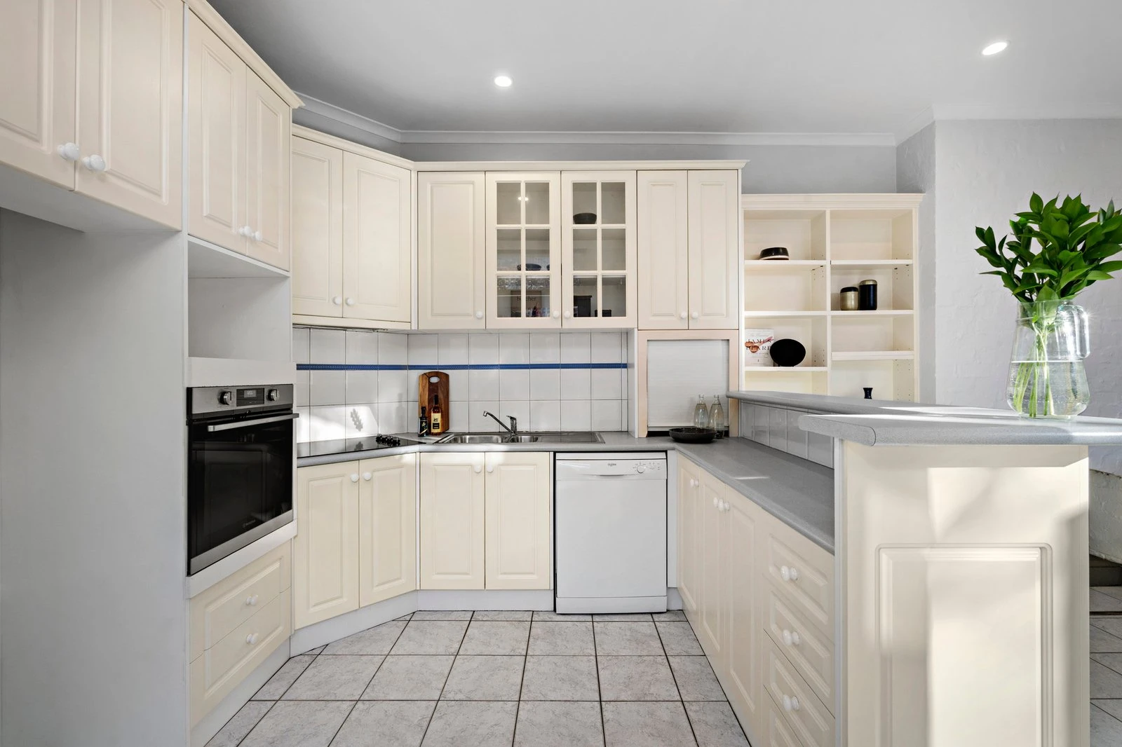 61 Mathoura Road, Toorak, 3142