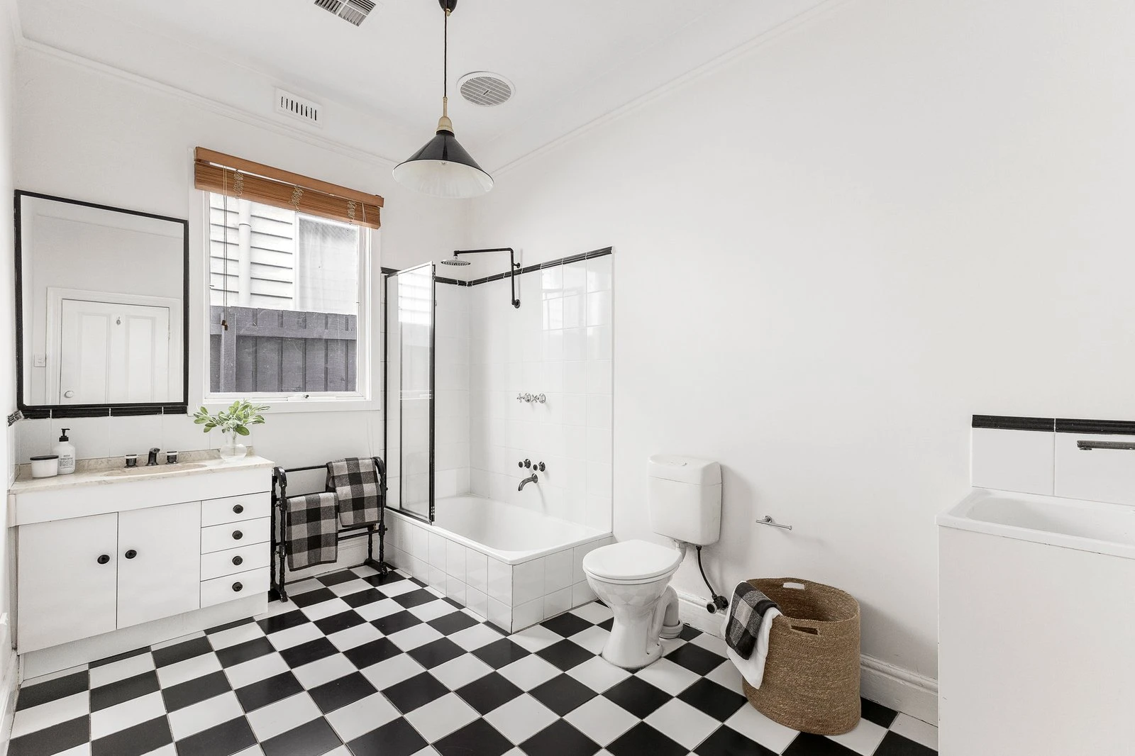 64 Bayview Street, Prahran, 3181