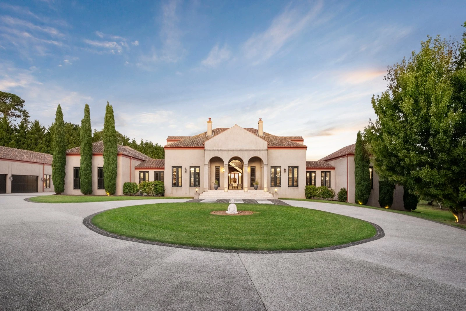 7-8 Mallaig Rise, Berwick, 3806