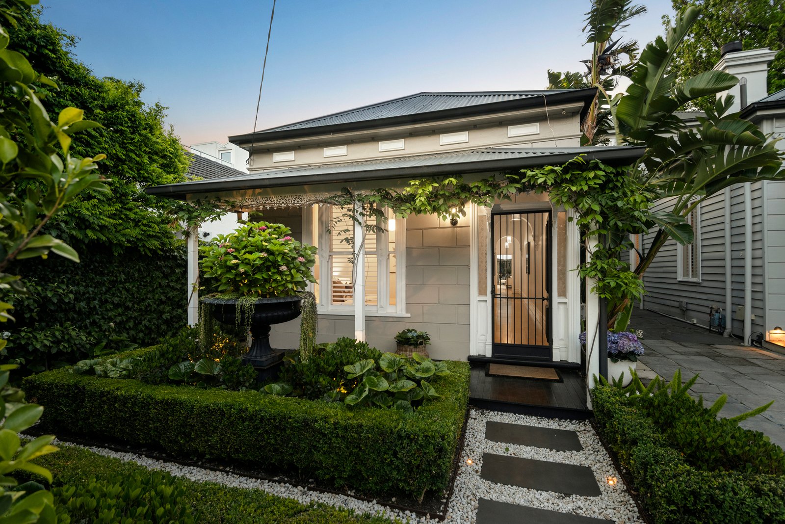 7-9 Nicholls Street, Malvern, 3144