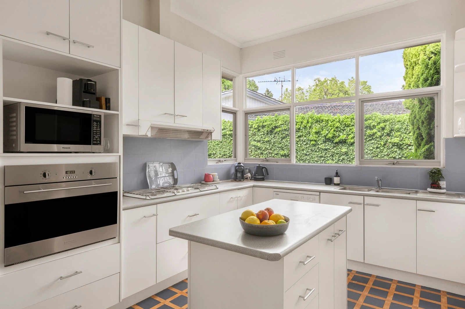 7 Majella Court, Kew, 3101