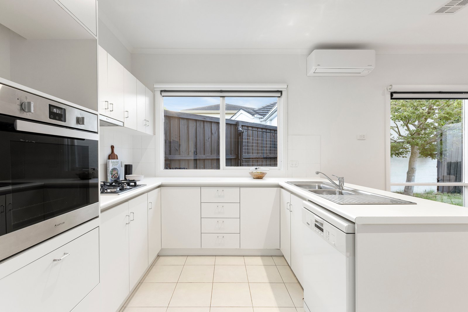 7 Carrington Grove, Brighton East, 3187