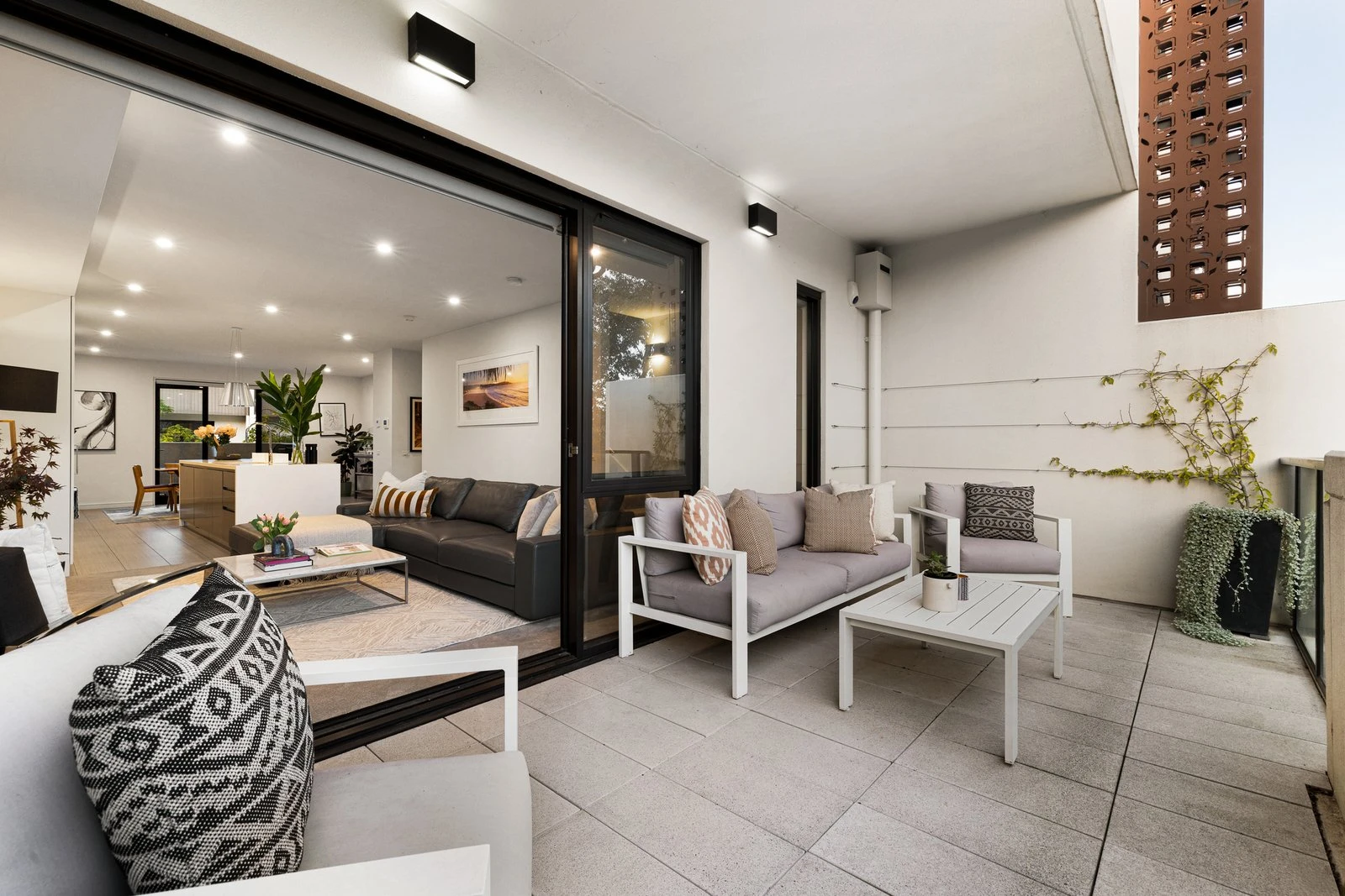 7 Danks Street, Albert Park, 3206