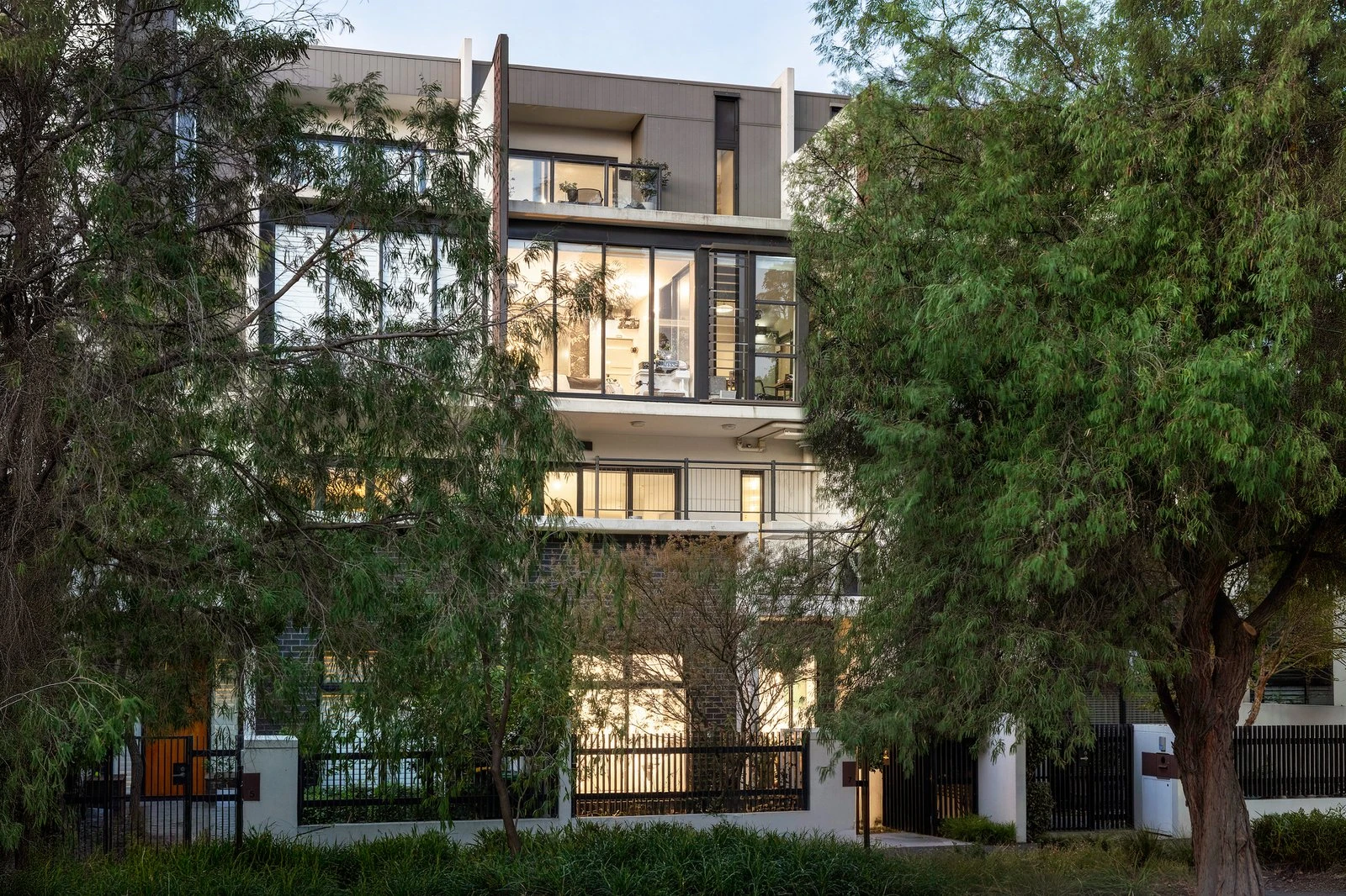 7 Danks Street, Albert Park, 3206