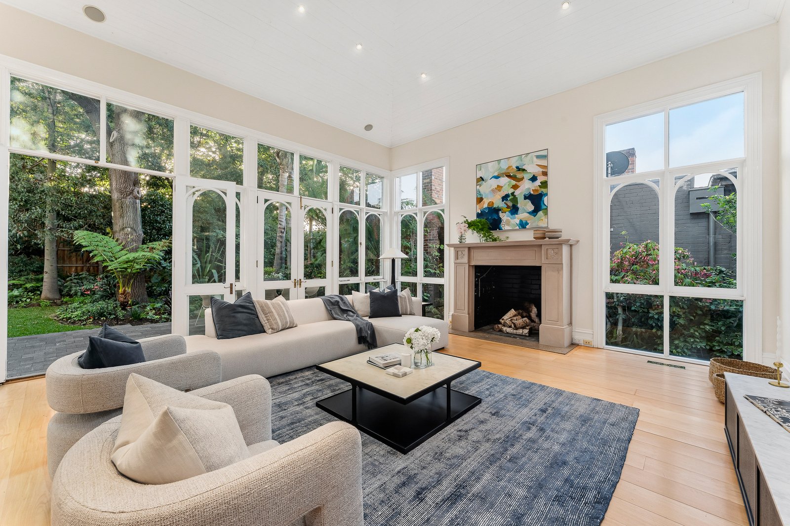 7 Hawksburn Road, South Yarra, 3141