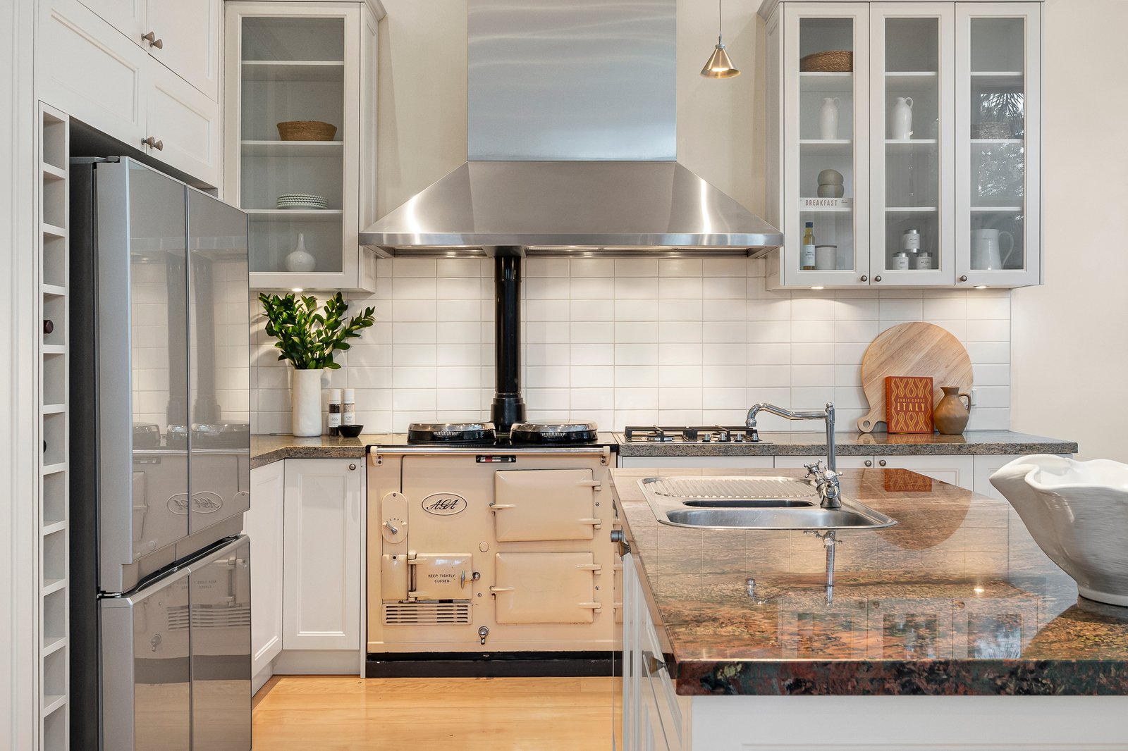 7 Hawksburn Road, South Yarra, 3141