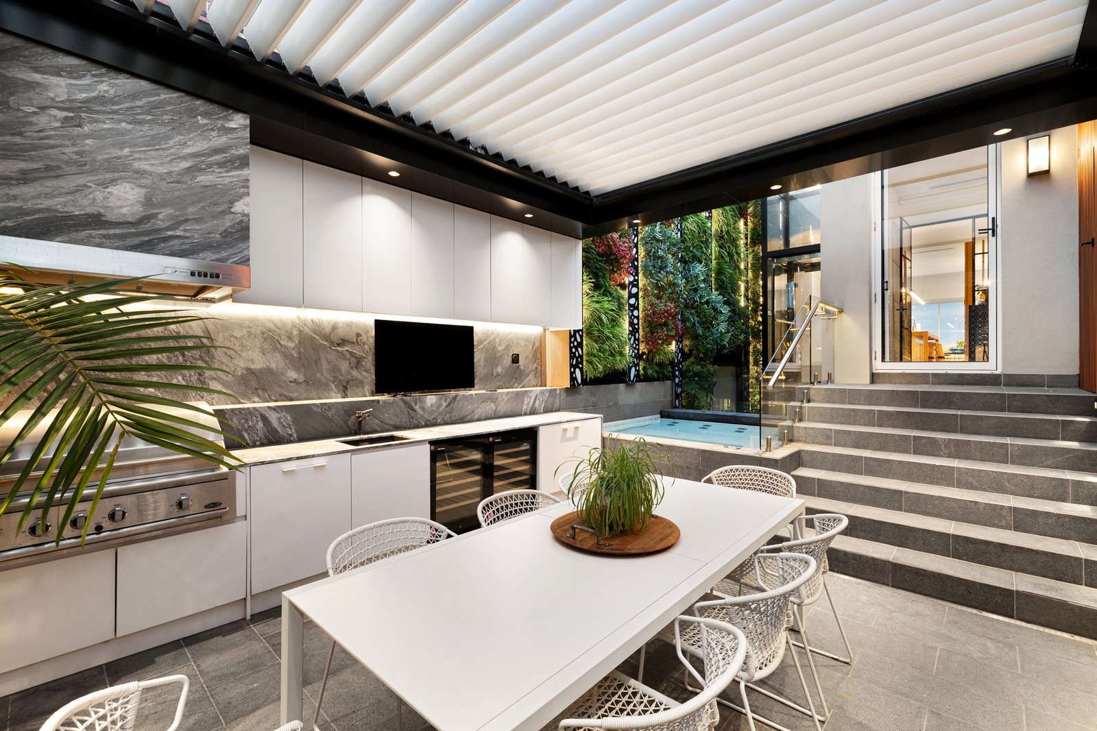 77 Beaconsfield Parade, Albert Park, 3206