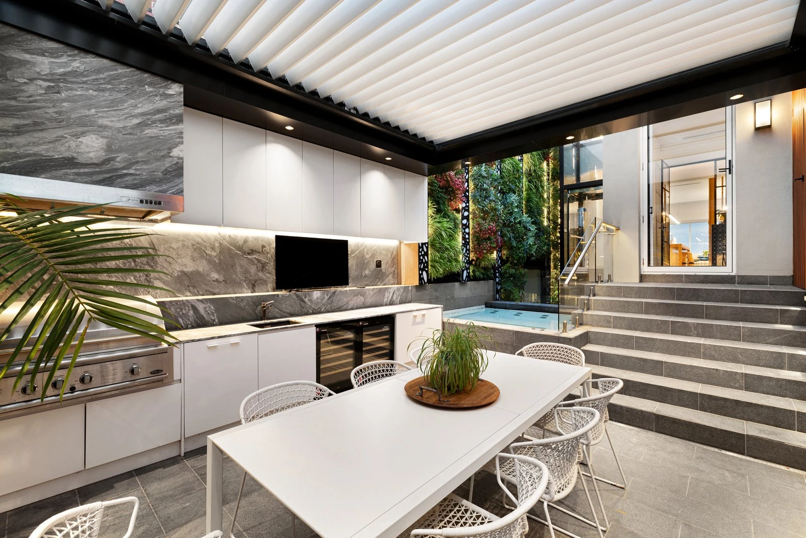 77 Beaconsfield Parade, Albert Park, 3206