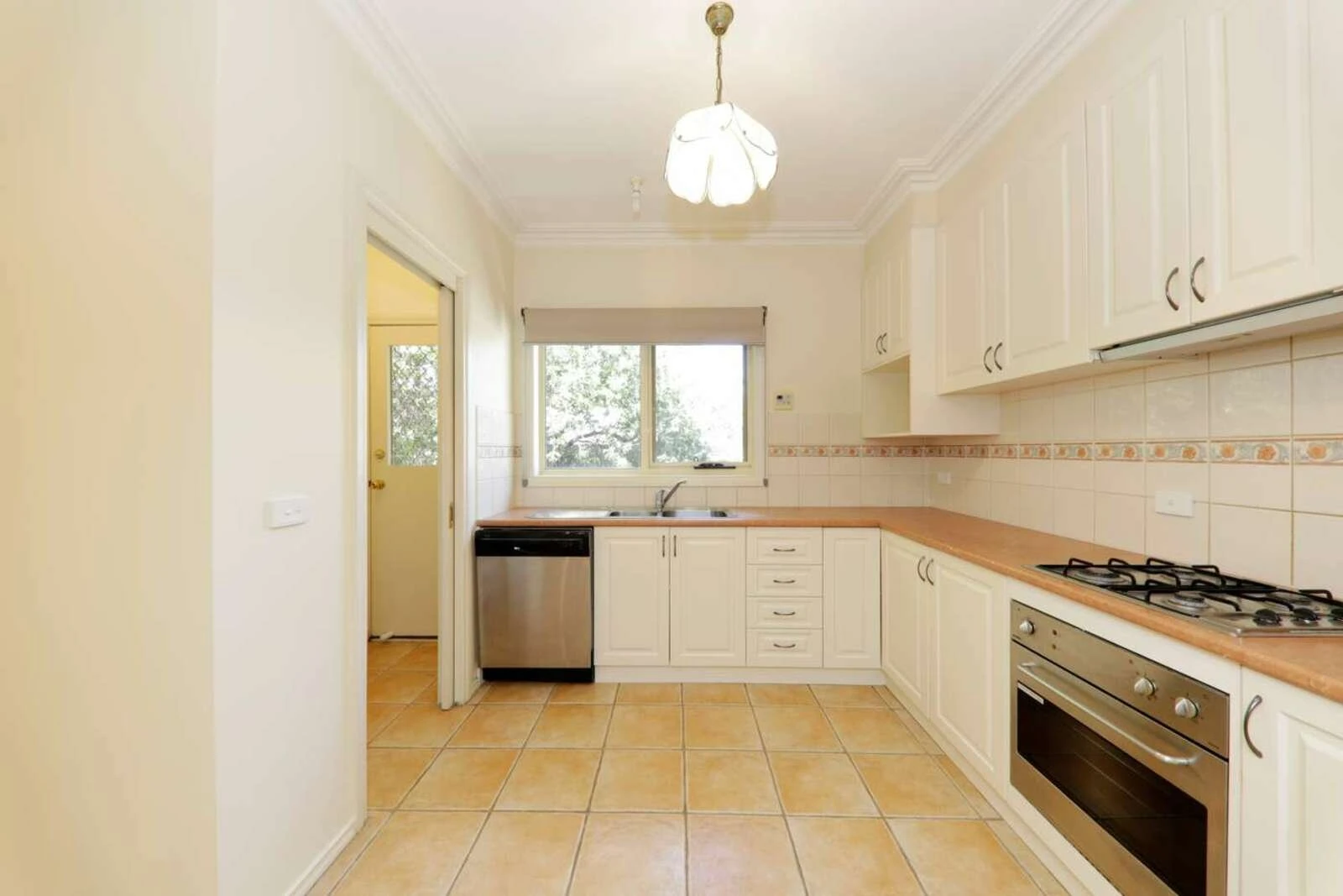 7A Monica Close, Mount Waverley, 3149