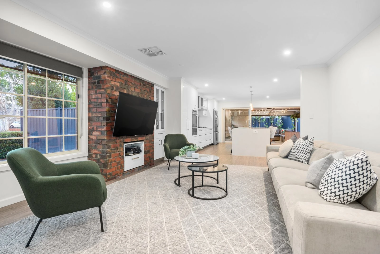 8 Hibiscus Avenue, Cheltenham, 3192