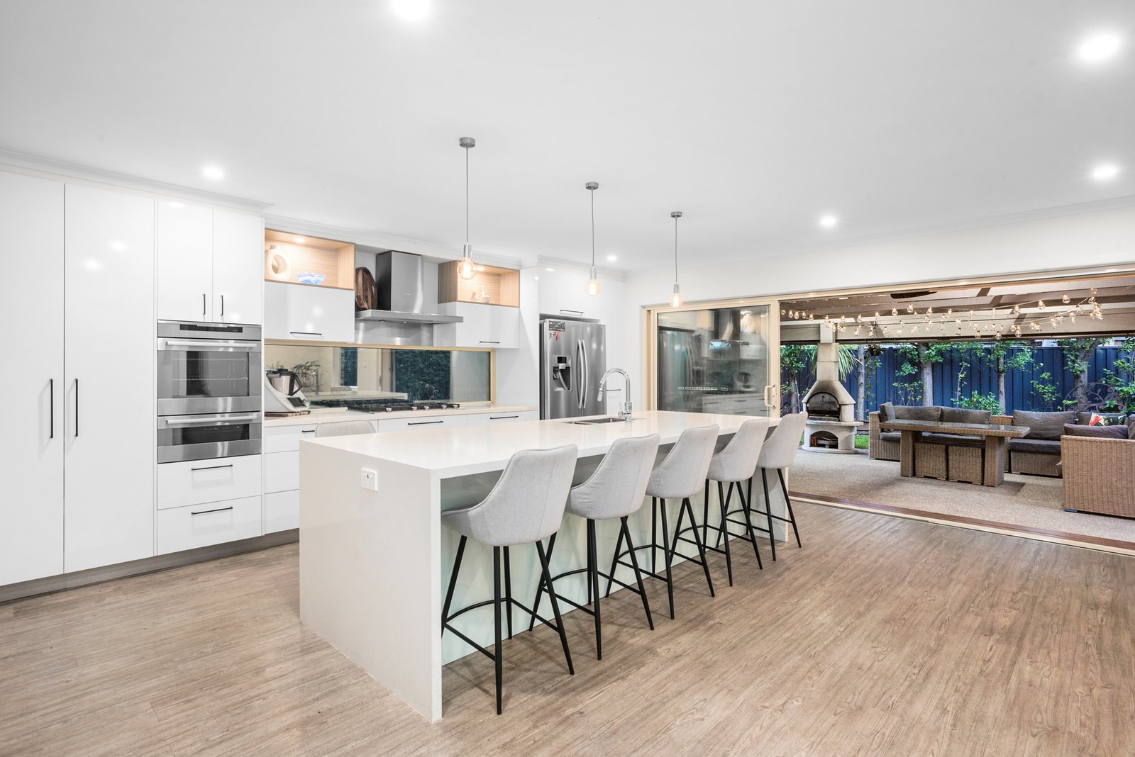 8 Hibiscus Avenue, Cheltenham, 3192