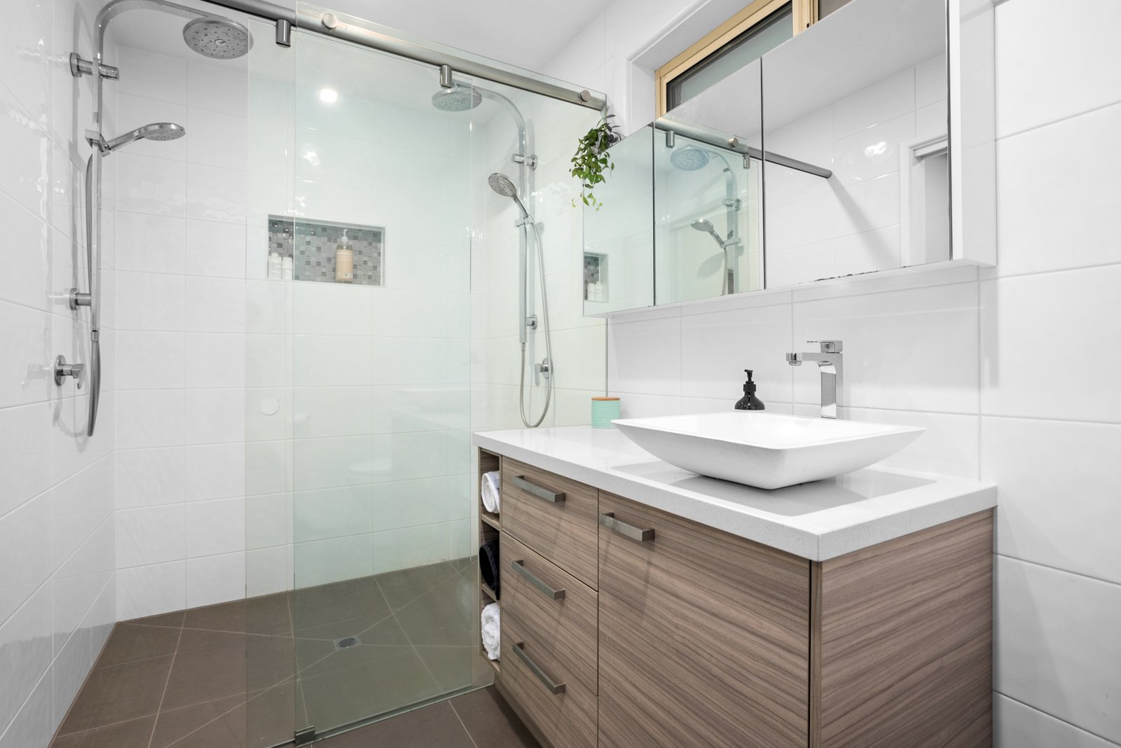 8 Hibiscus Avenue, Cheltenham, 3192