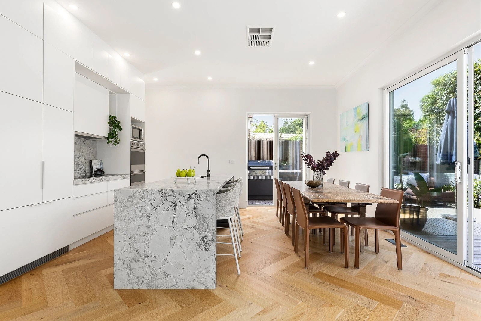 8 Peverill Street, Deepdene, 3103