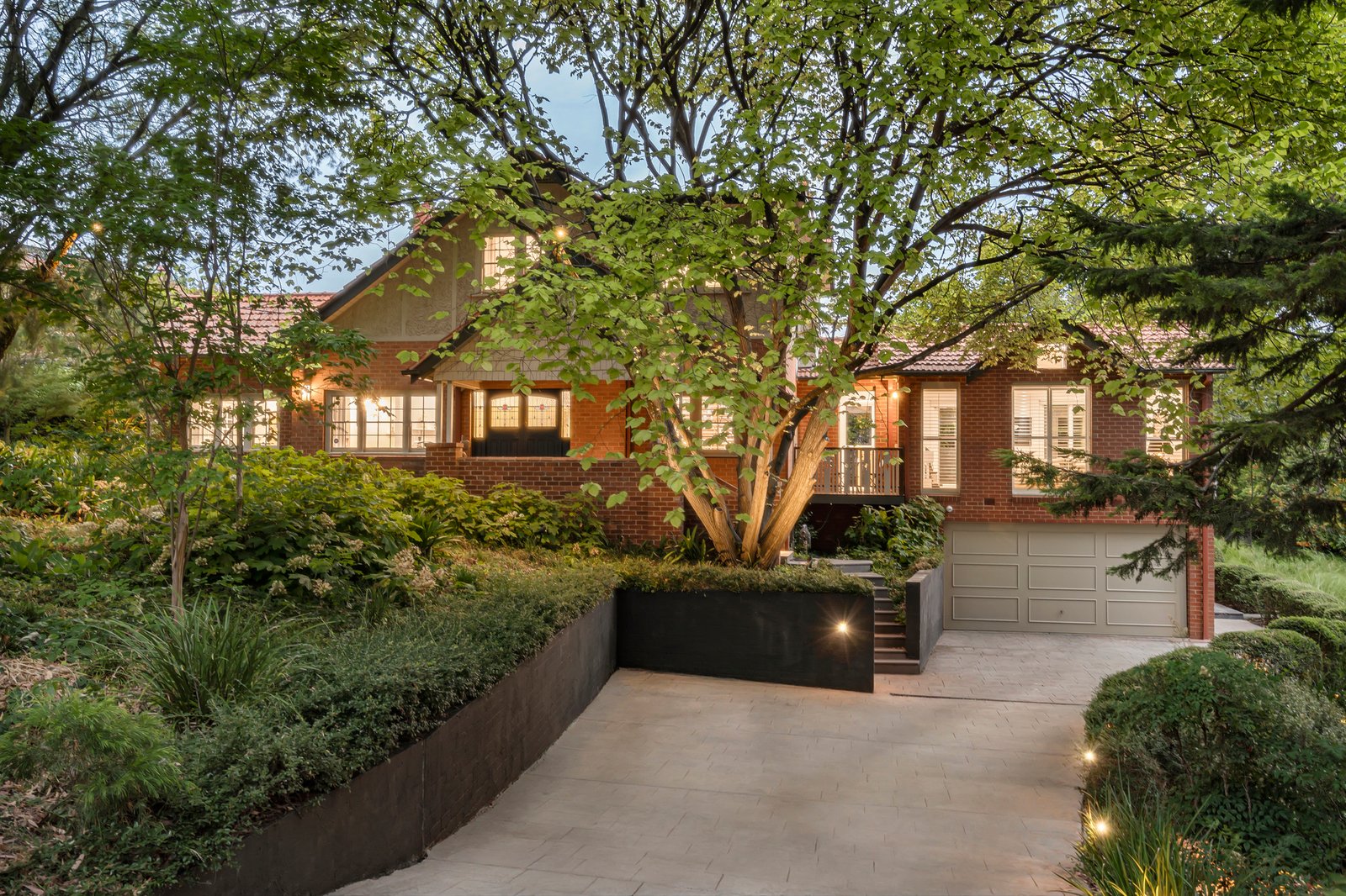 8 Winson Green Road, Canterbury, 3126